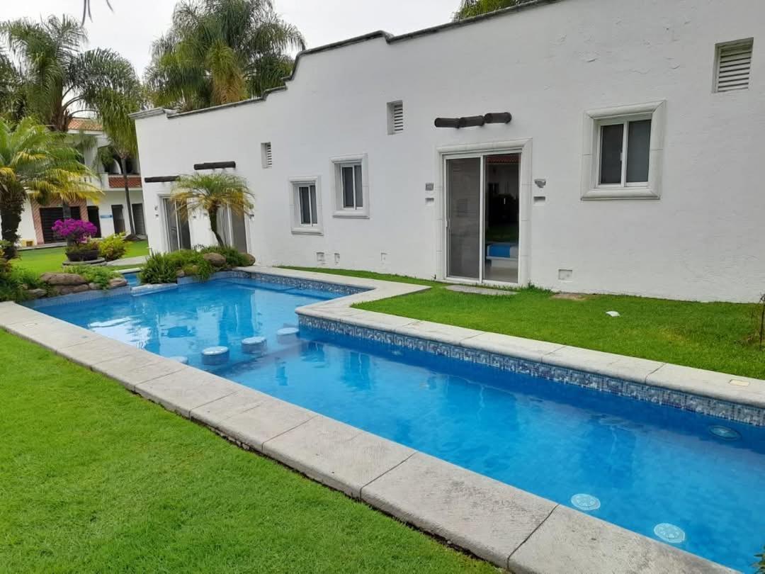 Los Canarios Cuernavaca Exterior photo