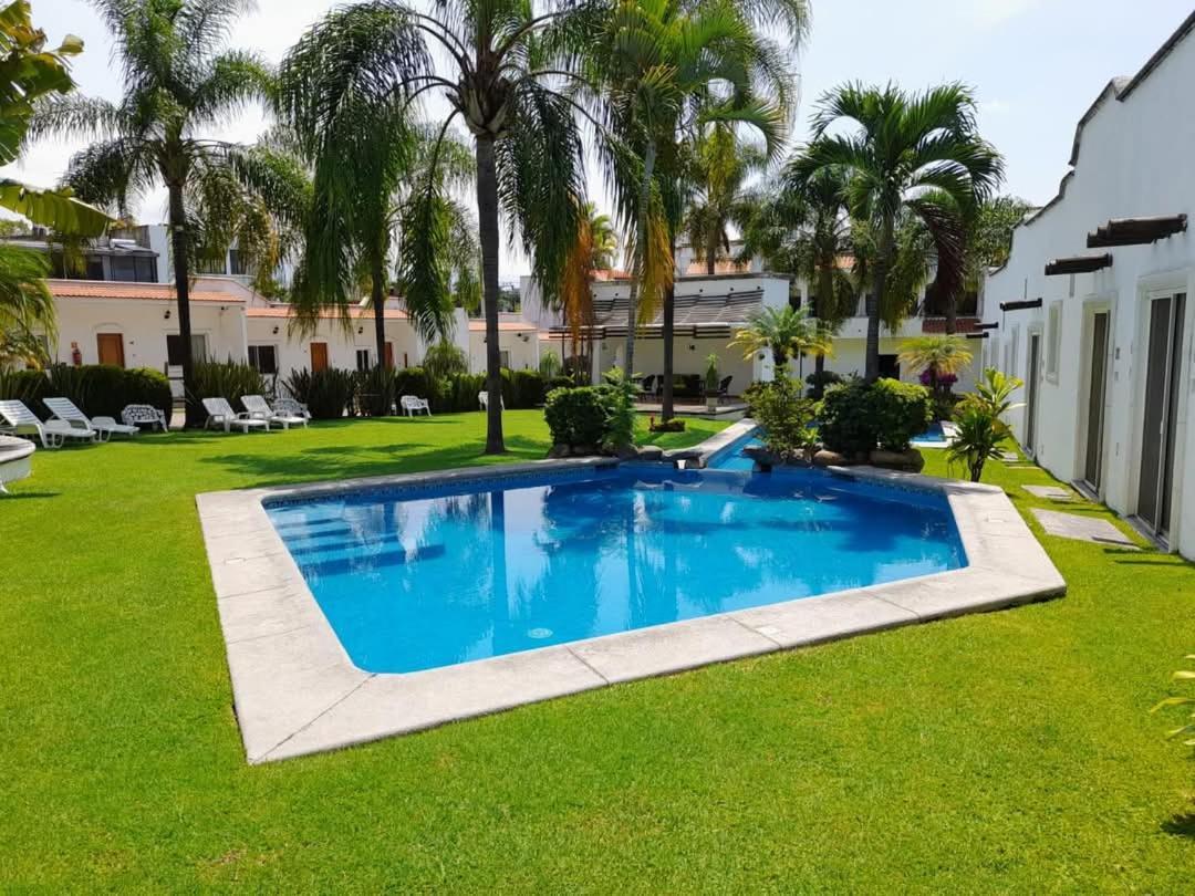 Los Canarios Cuernavaca Exterior photo